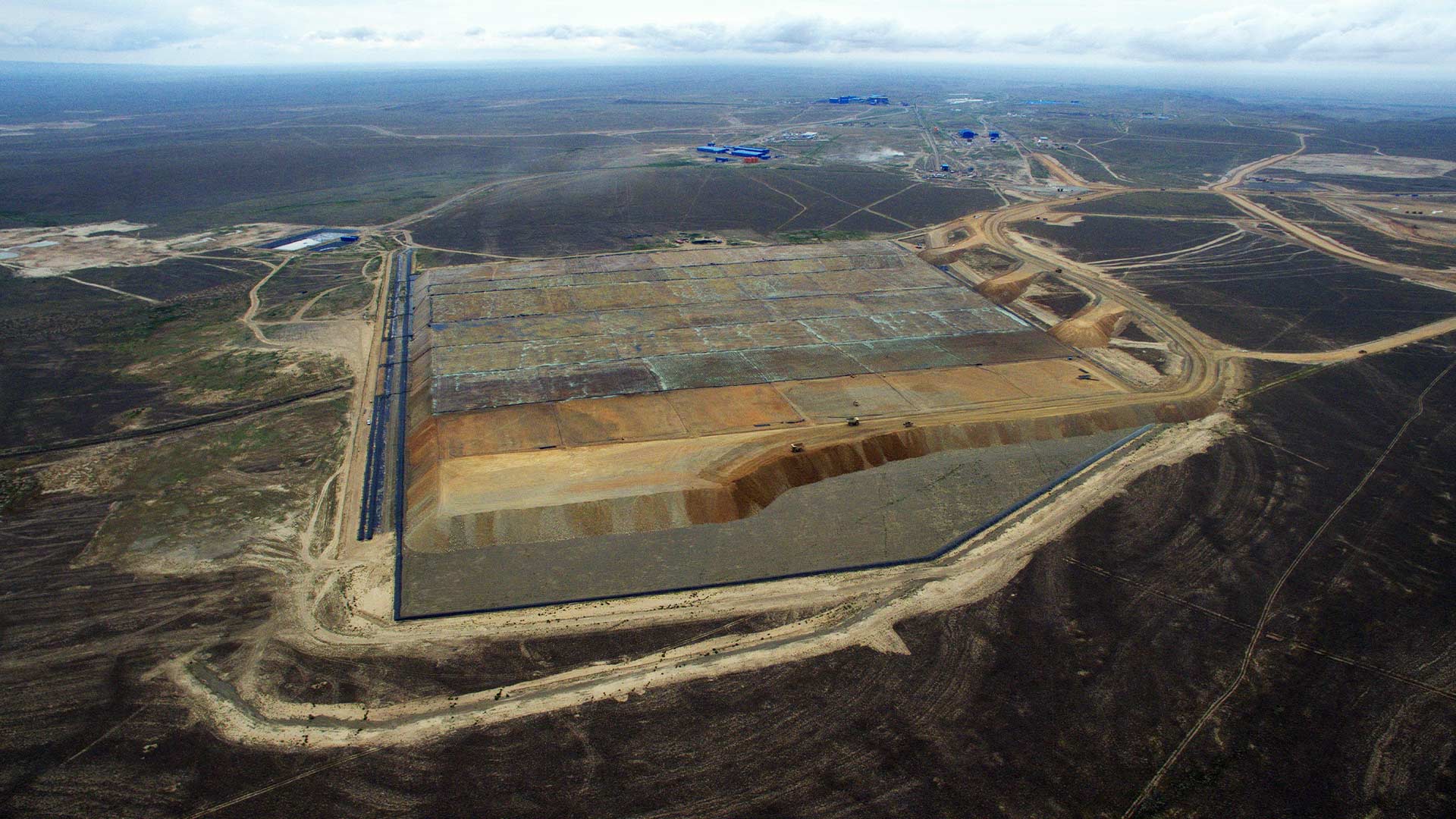 Табиғатты қорғау заңнамасын сақтау KAZ Minerals қолданыстағы экологиялық нормаларды сақтайды және экологиялық нормаларды сақтауды өзінің өндірістік рәсімдері мен мониторингілеу іс-шараларына енгізеді.